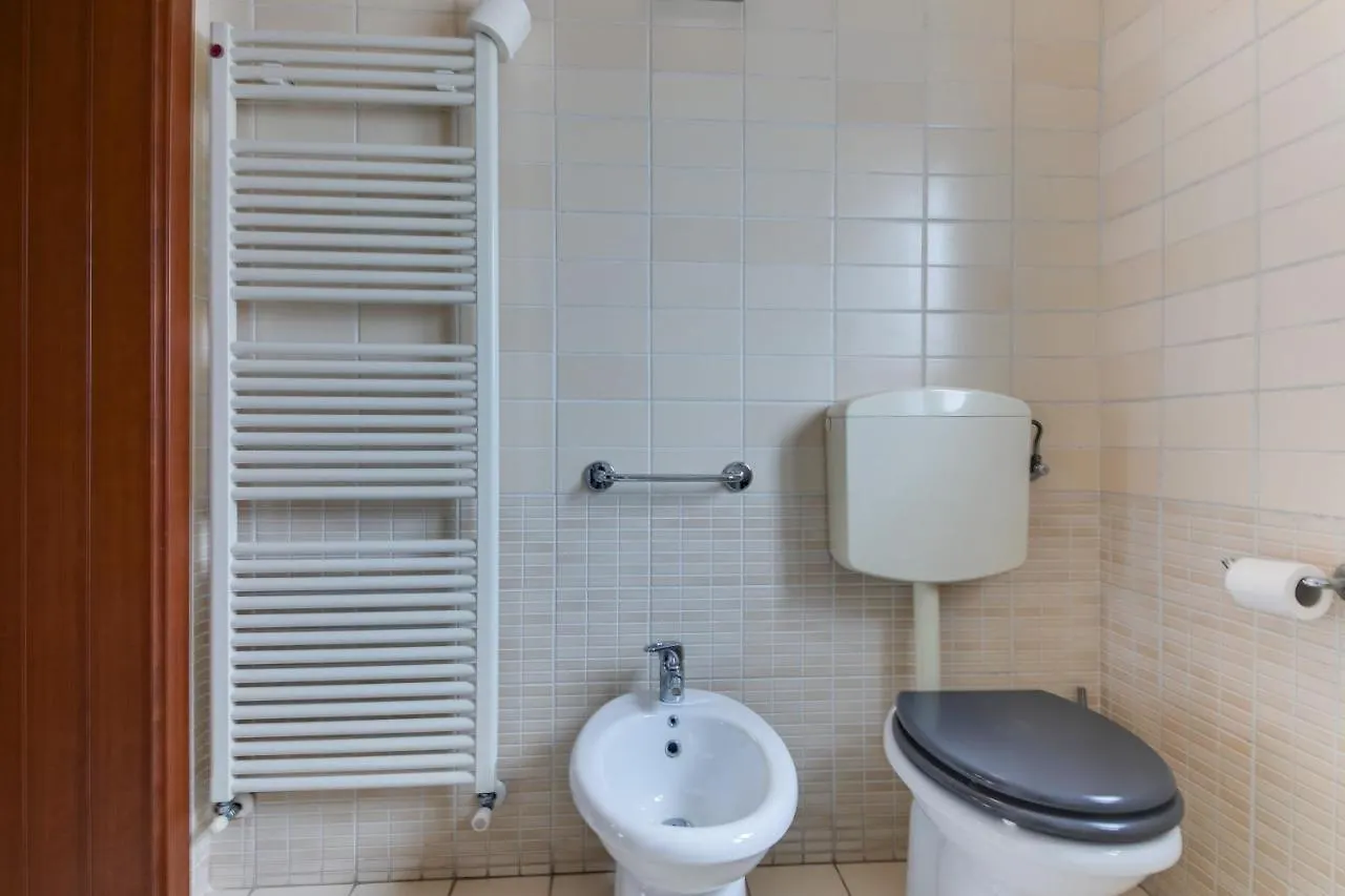 Ramingo Travel - Studio Byzantium Apartment Ravenna